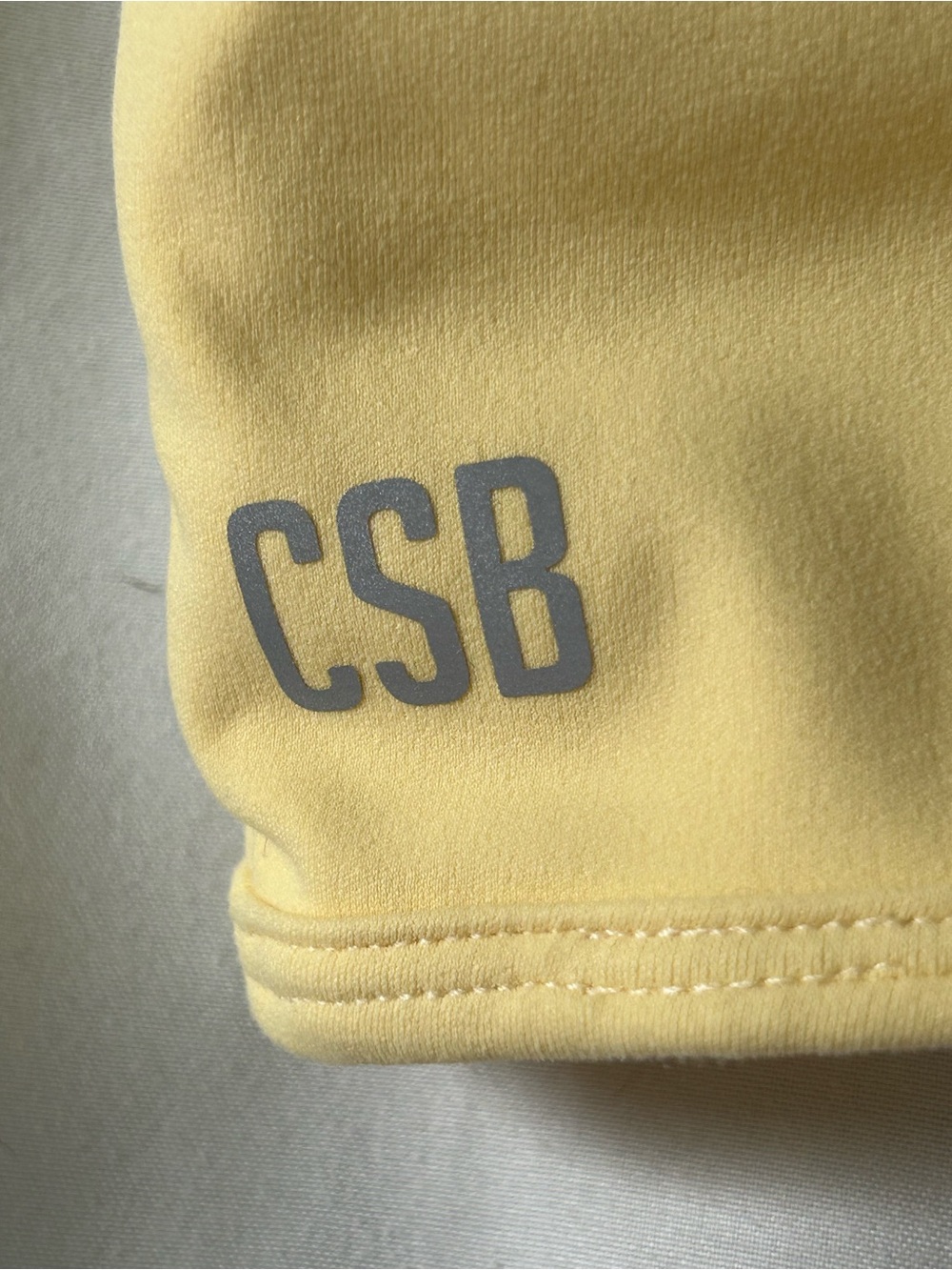 CSB Fade Ayla Crop in Buttercup. Women’s Large - Picture 6 of 7